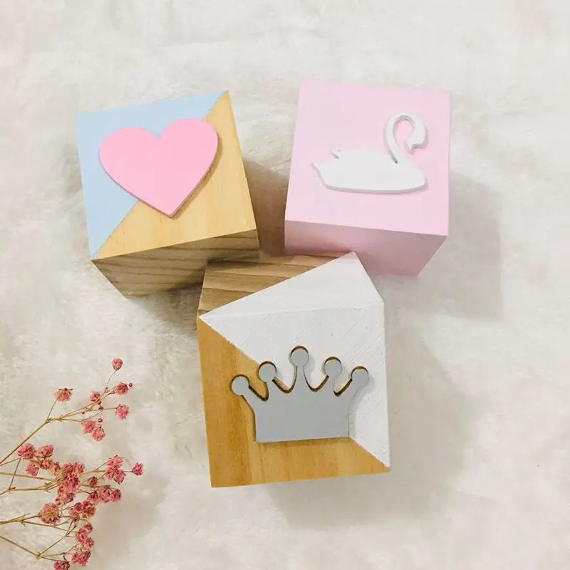 3 cubes en bois décoration - kidyhome