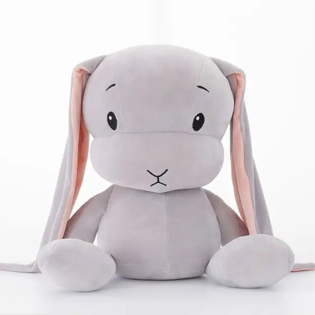 Adorable lapin doux avec de longues oreilles - kidyhome